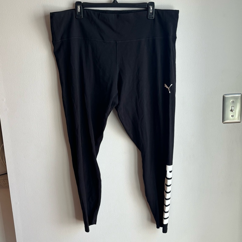 PUMA size 3x black leggings with name detail on leg